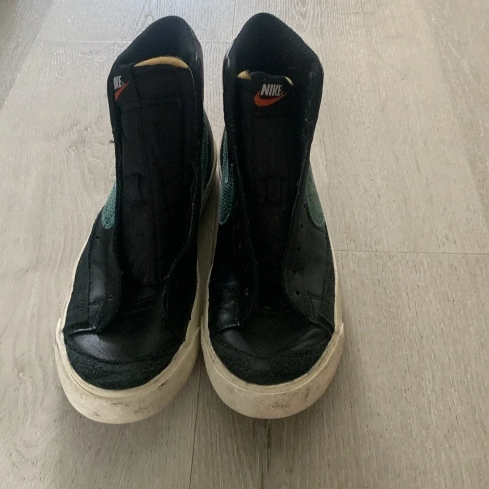 Nike Blazer Mid VNTG‎ 'Snakeskin Swoosh